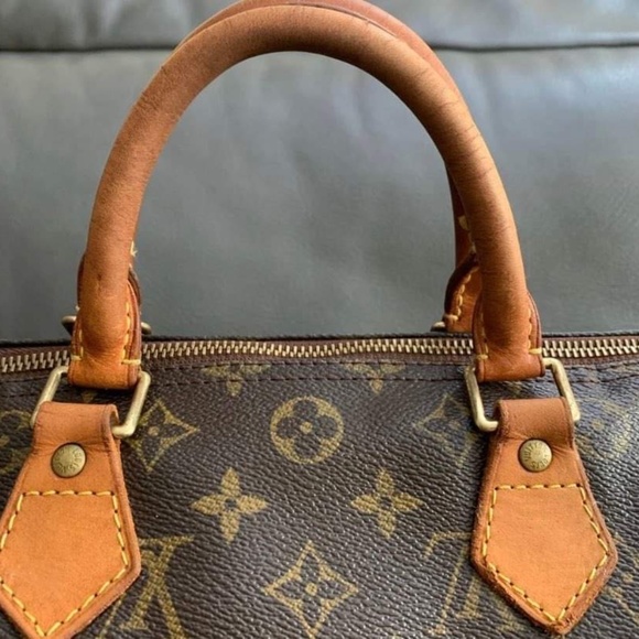 *SOLD* Louis Vuitton Speedy 30 - Picture 4 of 11